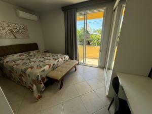 cód 11 - Excelente casa localizada á 180m do mar!