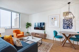 LaCité Apartments Modern Comfort Close to Downtown Montreal