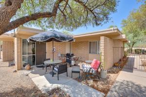 Pool and Hot Tub Access! Chic Condo in Scottsdale