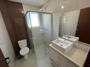 cód 18 - Cobertura com piscina á 100m do mar