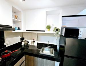 Brand New 2 Bedder near Malls SMDC Bloom