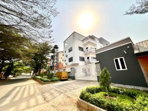 FURNISHED APARTMENTS Utako District next to Wuse 2 Abuja 1Bed60k pentStudio70k & 2Bed120k Flats