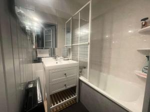 Résidence Ecrin - Spacieux appartement 6 couchages avec vue sur les montagnes dans un secteur calmes MAE-5201