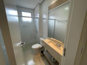 cód 25 · Apartamento á poucos passos do mar