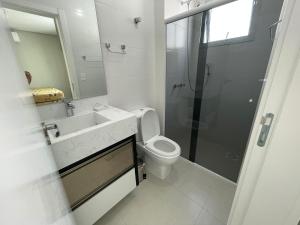 cód 28 - Apartamento á 280 m do Mar