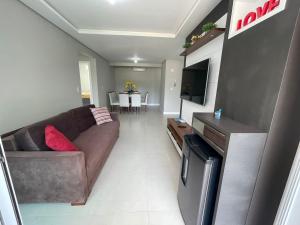 cód 28 - Apartamento á 280 m do Mar