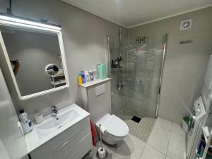 Alesund center room with double bed