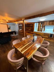 Old Town Penthouse 16 guests