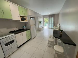 Cód 40 - Apartamento a 80 metros do Mar