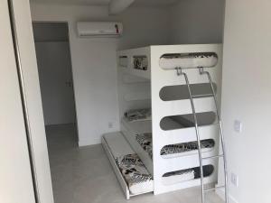 Cód 45 - Apartamento duplex de 2 suítes