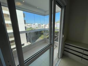 Cód 56 · Apartamento amplo bem equipado