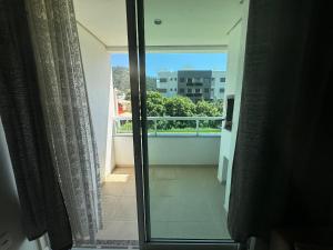 Cód 60 - Apartamento á 250 m do mar