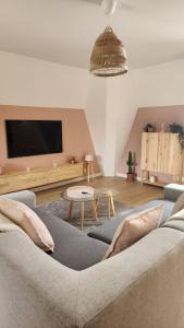 Proche Valenciennes - Appartement cosy 80 m2 dans dépendances château