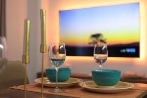 Matisse No7 - One Bedroom Apartment With Balcony