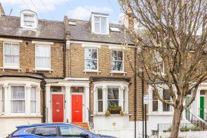Beautiful Victorian in Fulham, 3BRs, 2Bth, Garden, Parking