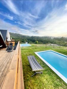 Chalés Luna in rio A-Frame Houses piscina privada vista rio e montanhas no PNPG