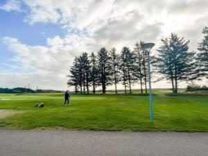 6 person holiday home in Vemb-By Traum