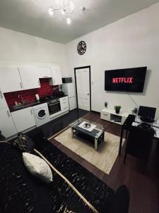 Modern 1BR Apartment, City Centre - Ubytování bez kategorie ve městě Midland