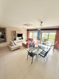 Jaco Bay Unit 8th Floor