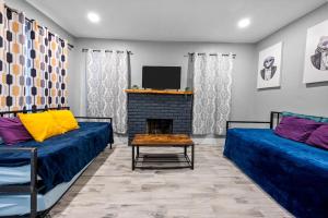 Heights Charm Cozy & Group Stay - Sleeps10