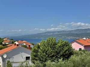 Apartments with parking space Silo, Krk - 18692