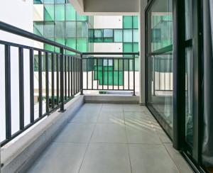 18NV Studio Liberdade SP 300 m Estação Japão Liberdade, acomoda ate 04 pessoas