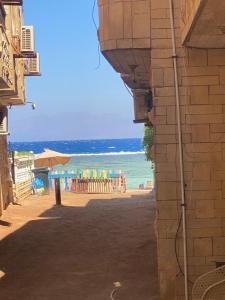 2Br Sea View Beach Access 2AC Assalah Beach