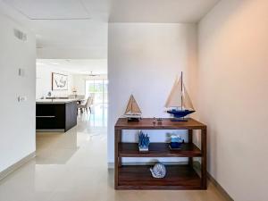 Apartment with access to the beach, pools and spa