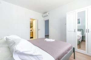 Family friendly seaside apartments Duce, Omis - 24876