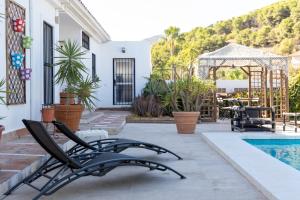 Encantadora villa con piscina y estilo único