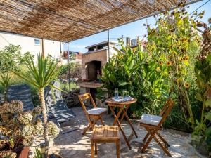 Stone House Harmony -Studio Apartment with Patio and Garden View 2