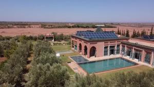 Villa de Charme avec Piscine, Hammam & Jardin Enchanté