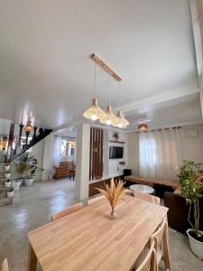 Captain CLIFFs House