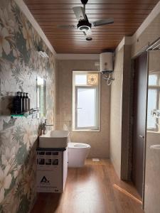 3BR Abode with Plunge Pool and Monsoon place view