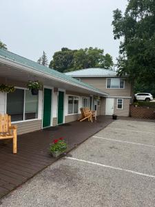 Eddys Motel