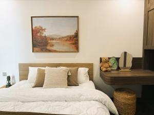 Lakeview 3Bedroom FarmhouseStyle Special Promo