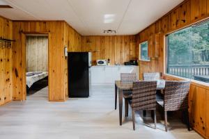 3-Bedroom Cottage #5 - Sand Bay