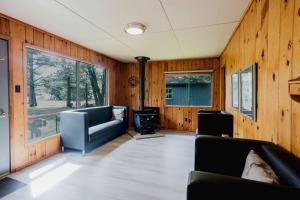 3-Bedroom Cottage #5 - Sand Bay