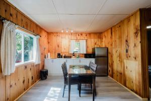 2-Bedroom Cottage #6 - Sand Bay