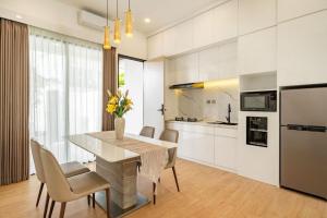 New Modern 3BR Villa with Patio - Casa De Avisha 2