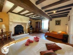 Gîte en cité médiévale de Vouvant avec parking privatif, 4 chambres - FR-1-426-590