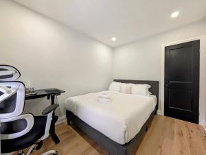 Hamilton Ontario 2 BR Wi-Fi Workspaces Near Ottawa