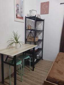 NON AIRCON STUDIO TYPE UNIT Salvacion Palo Room 9