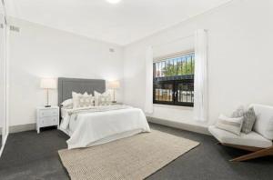 Large Family Bondi Home - close to beach & shops