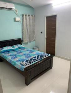 Eldams Teynampet road