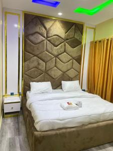 Ovation Hotels