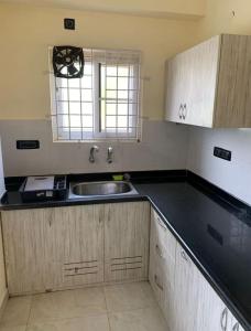 Tynampet Poes road 2