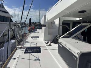 Spacious 52 Sailboat | 6 Cabins | Dockside Escape