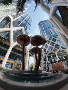 Chic Boho 3BR Retreat Lakefront View