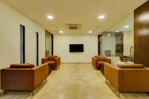 RG SUITES Formerly RAJ RESIDENCY Near US EMBASSY & APOLLO HOSPITAL